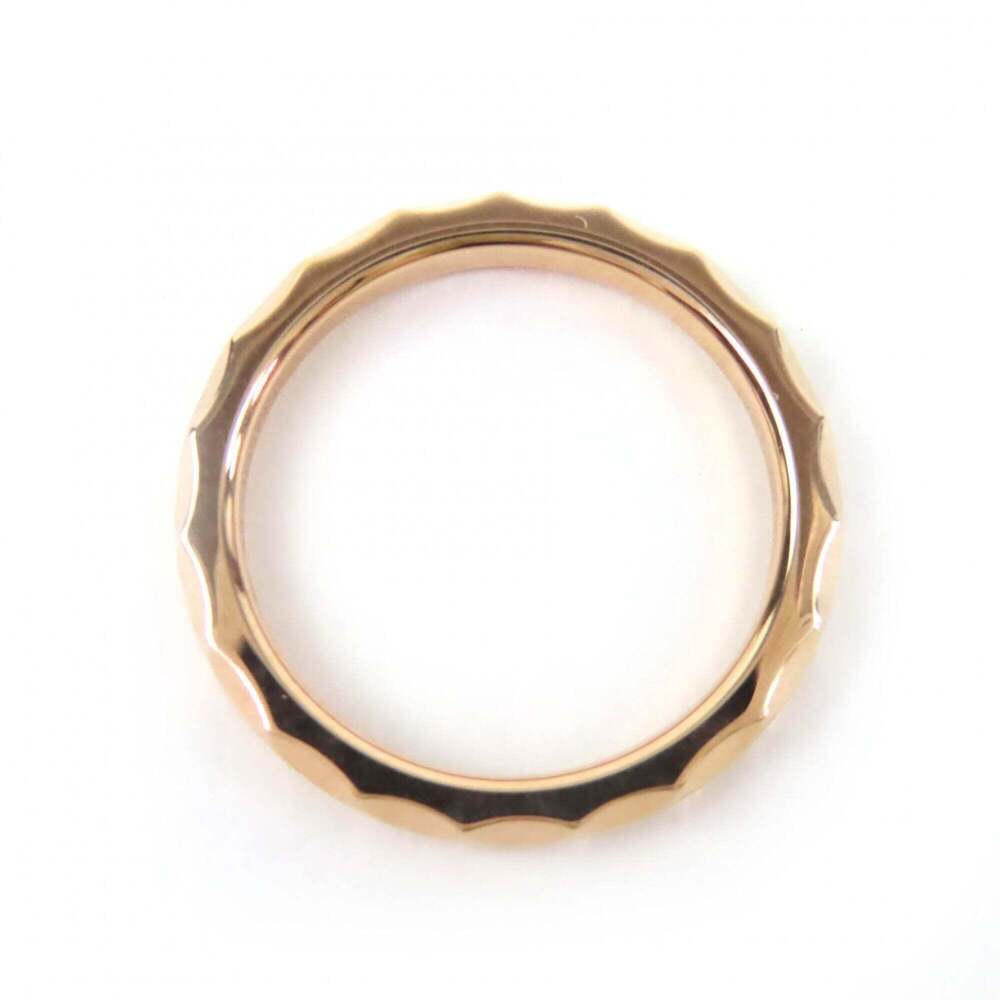 LOUIS VUITTON 18k Gold Monogram Ring - Picture 5 of 9